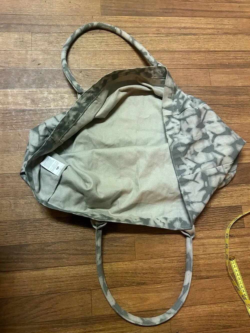 ALO Yoga Gray Tie-Dye Canvas Tote